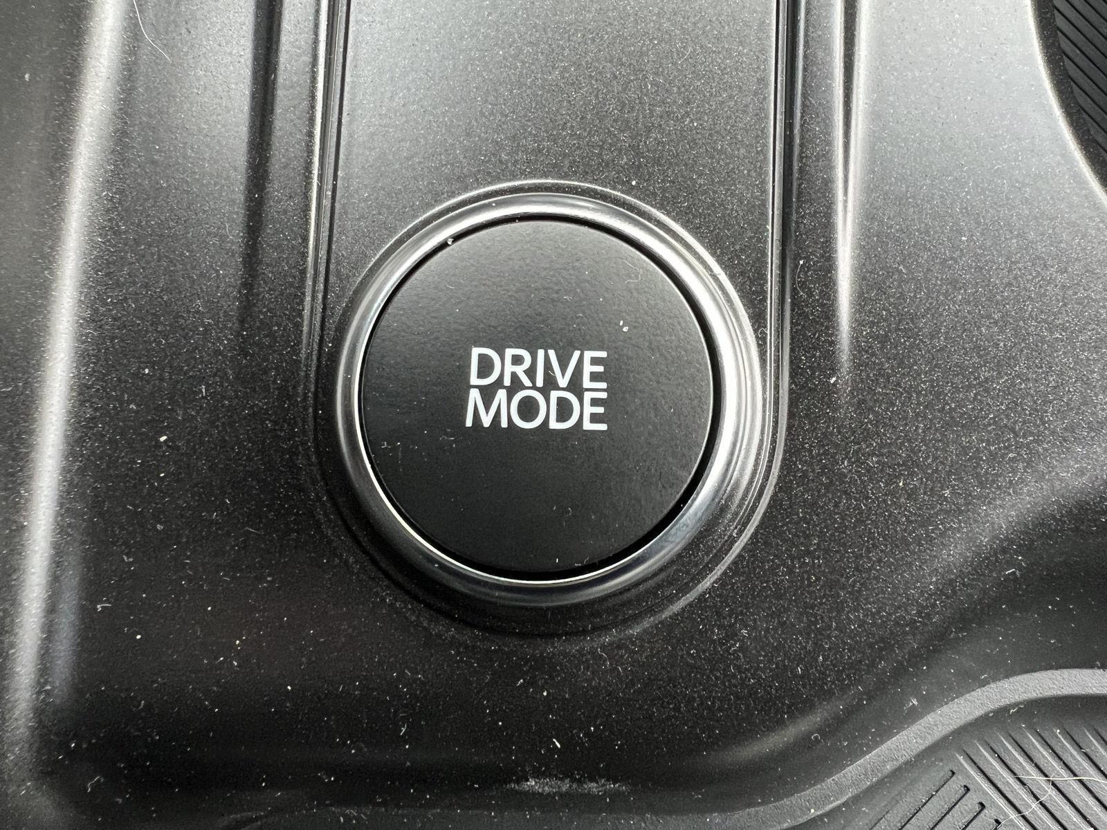 2026 Ford Explorer ST-Line - Photo 36