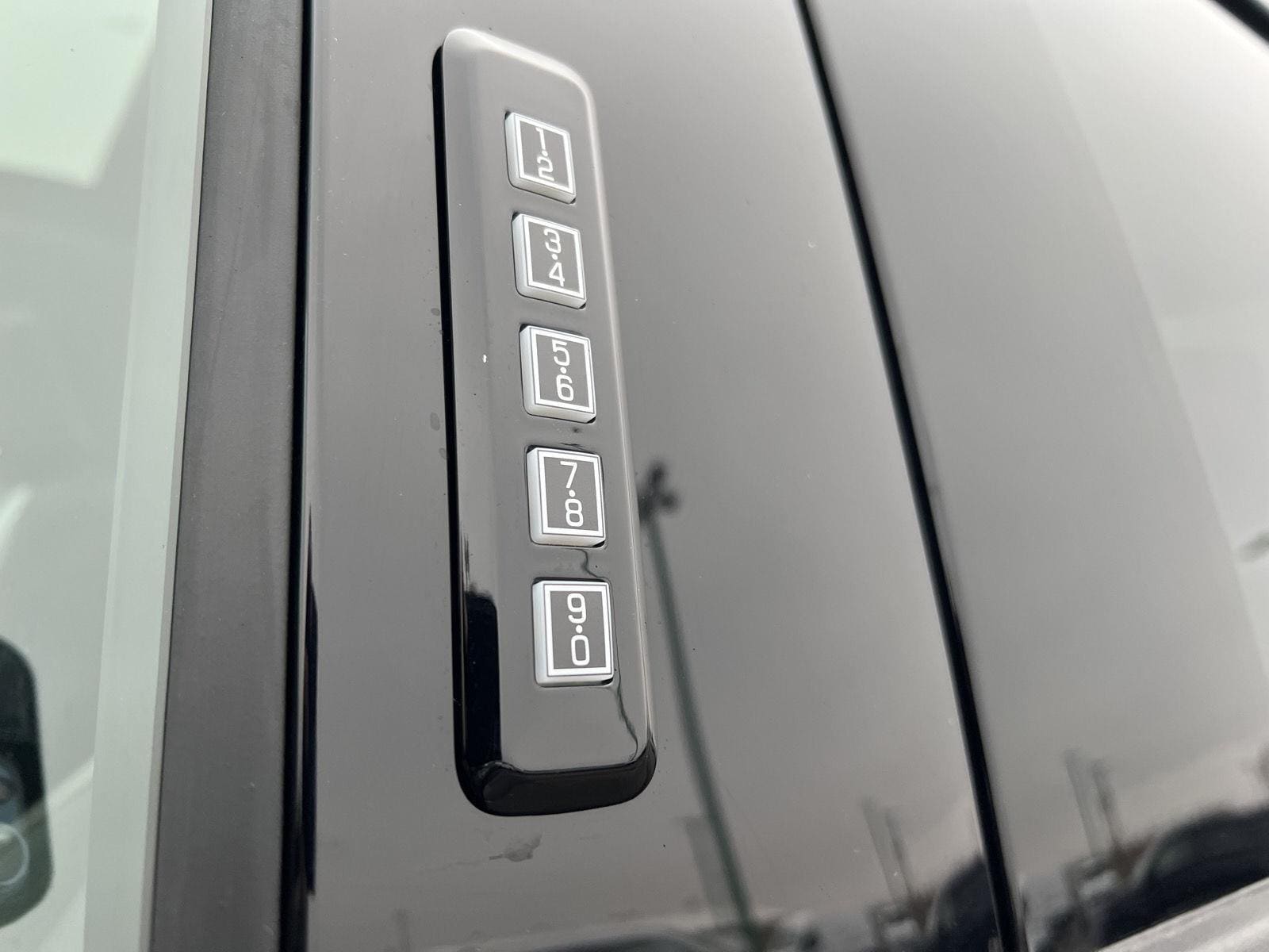 2026 Ford F-350 Super Duty Lariat - Photo 12