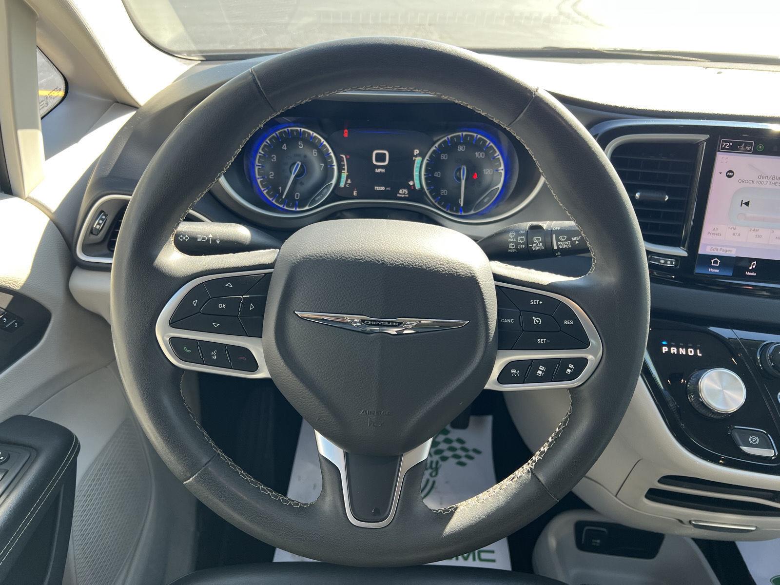 2024 Chrysler Pacifica Touring L - Photo 19
