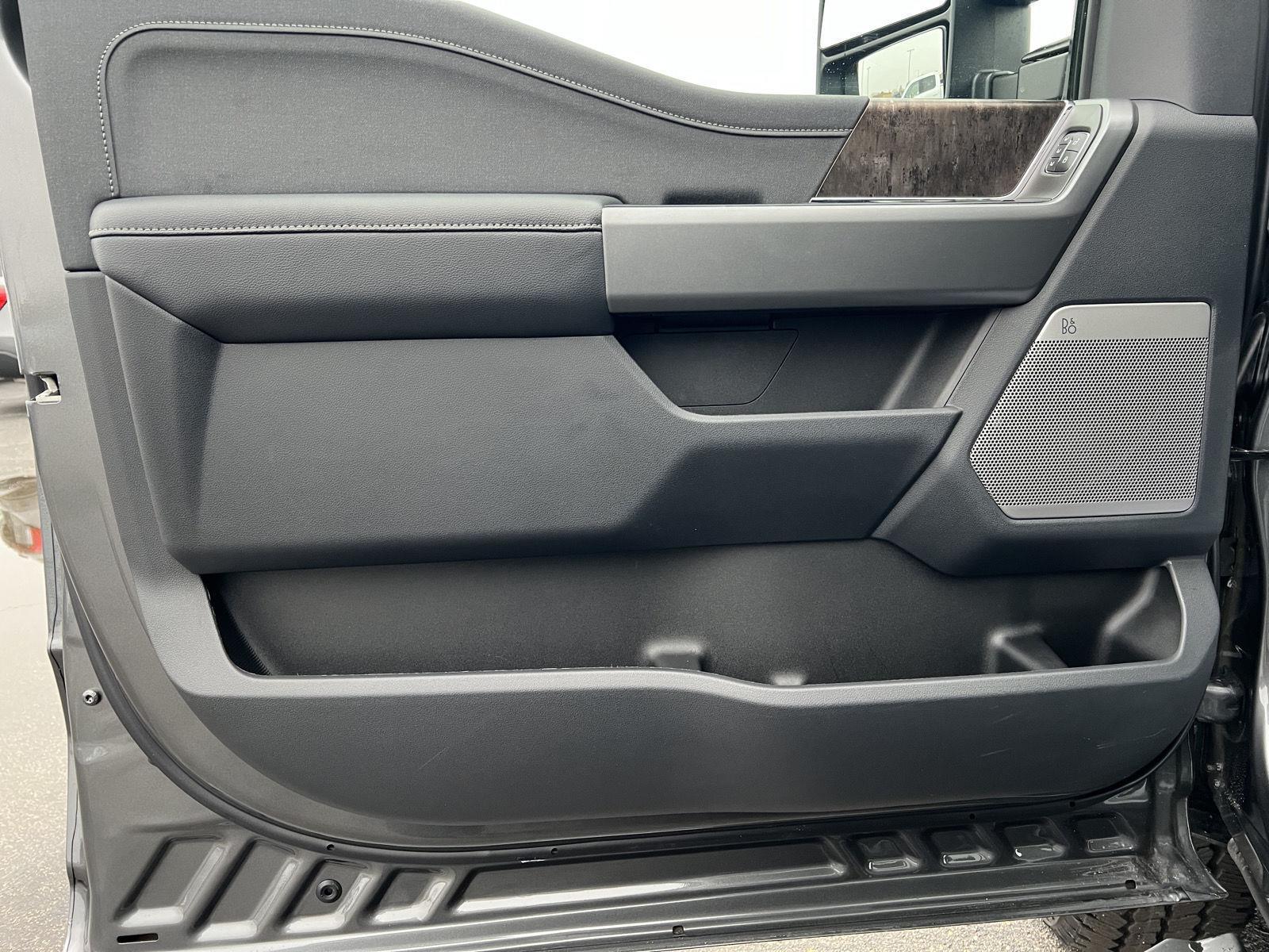 2026 Ford F-350 Super Duty Lariat - Photo 16