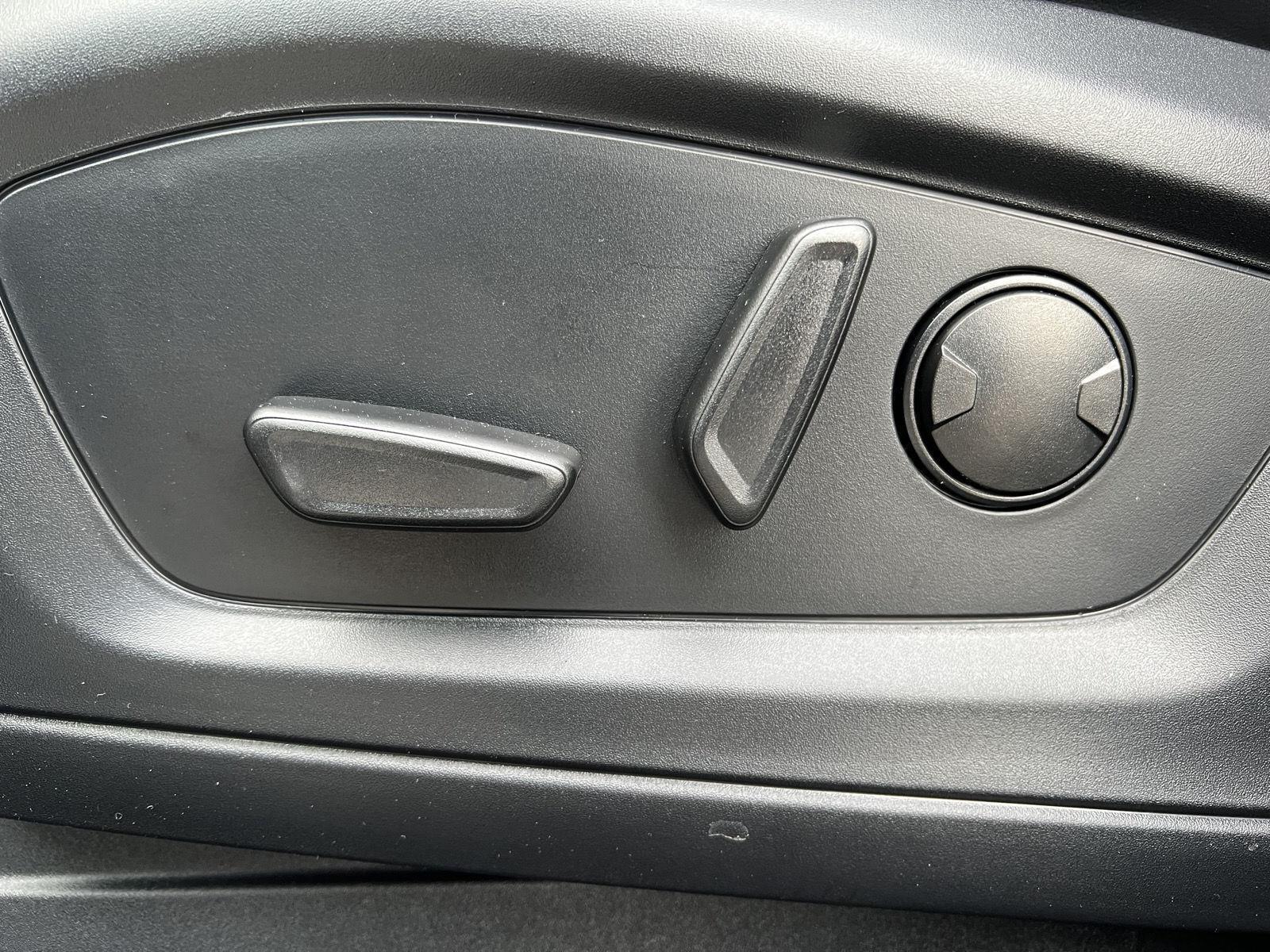 2026 Ford Explorer ST-Line - Photo 22