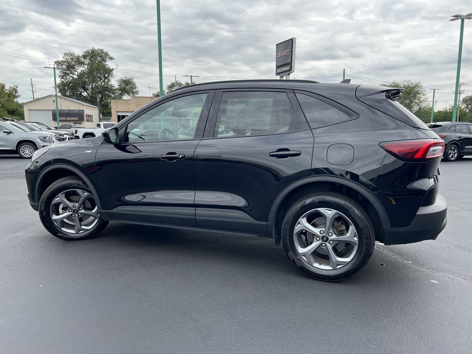 2025 Ford Escape ST-Line Select - Photo 10