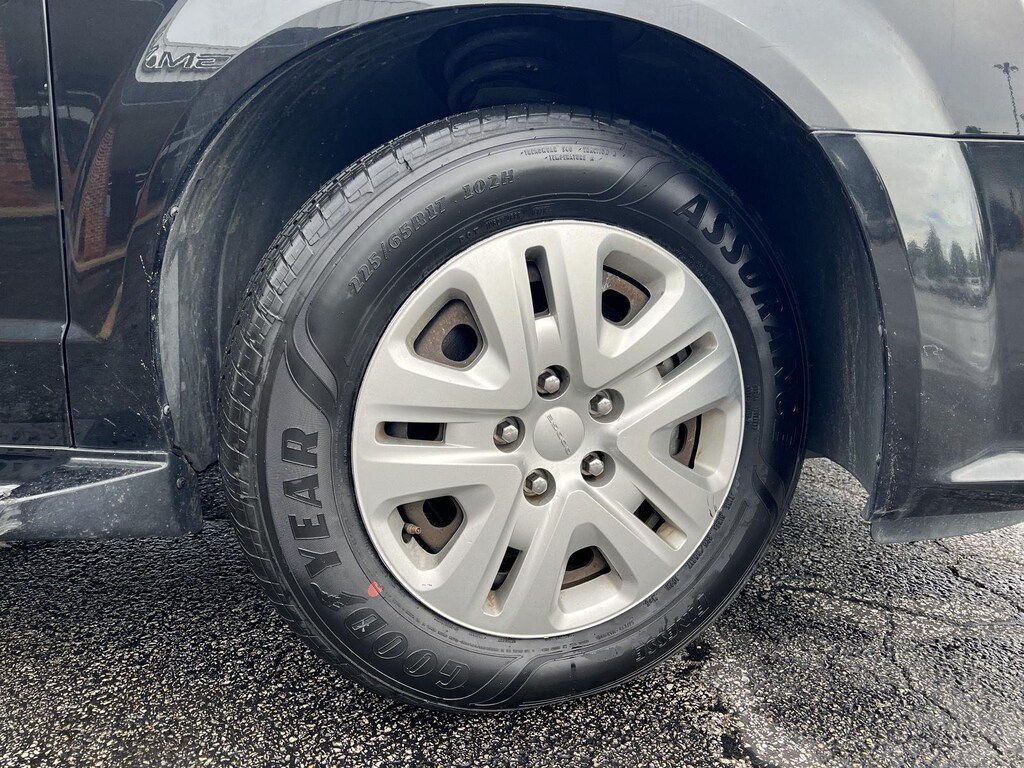 Used 2019 Dodge Grand Caravan SE Van