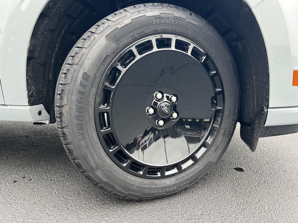 New 2026 Ford Maverick Lobo Standard SuperCrew