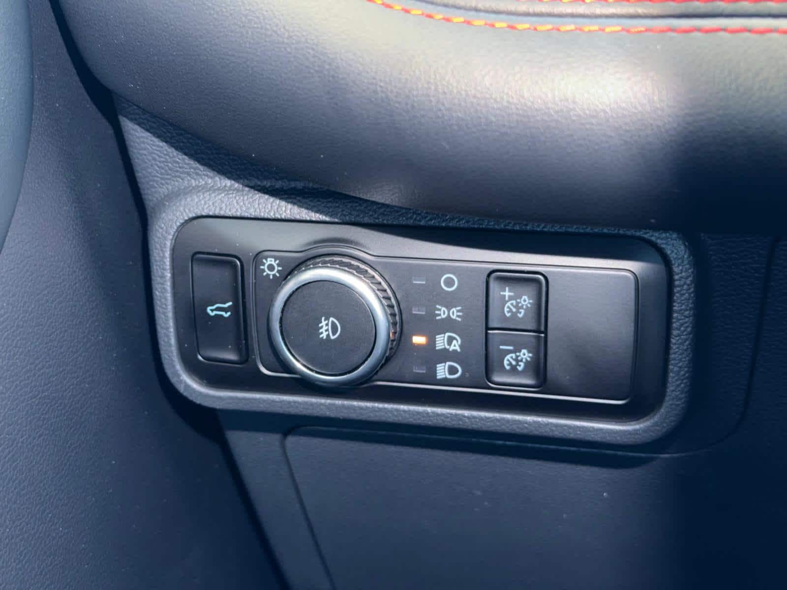 2025 Ford Explorer ST-LINE - Photo 18