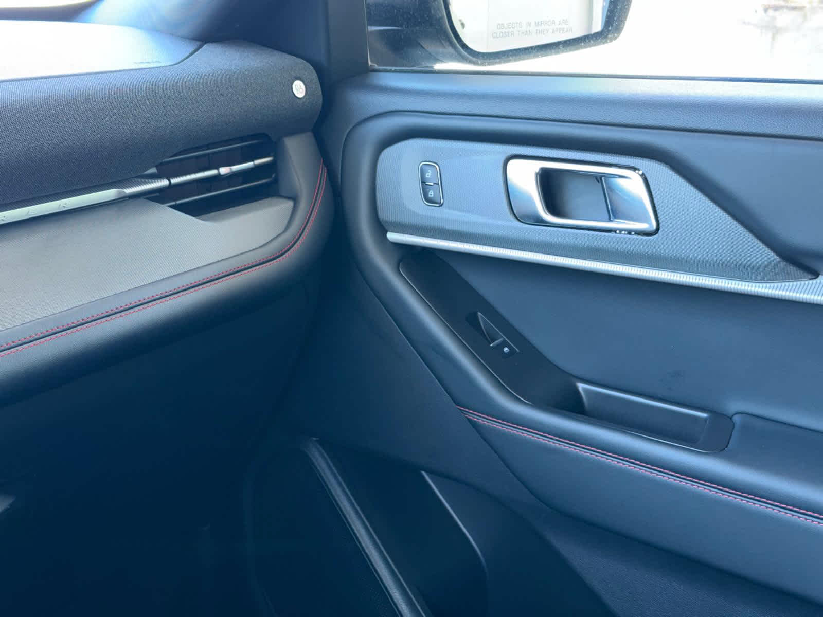 2025 Ford Explorer ST-LINE - Photo 20