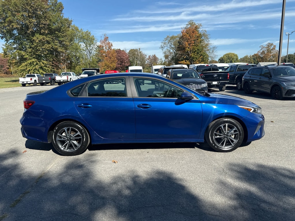 Used 2024 Kia Forte LXS Sedan