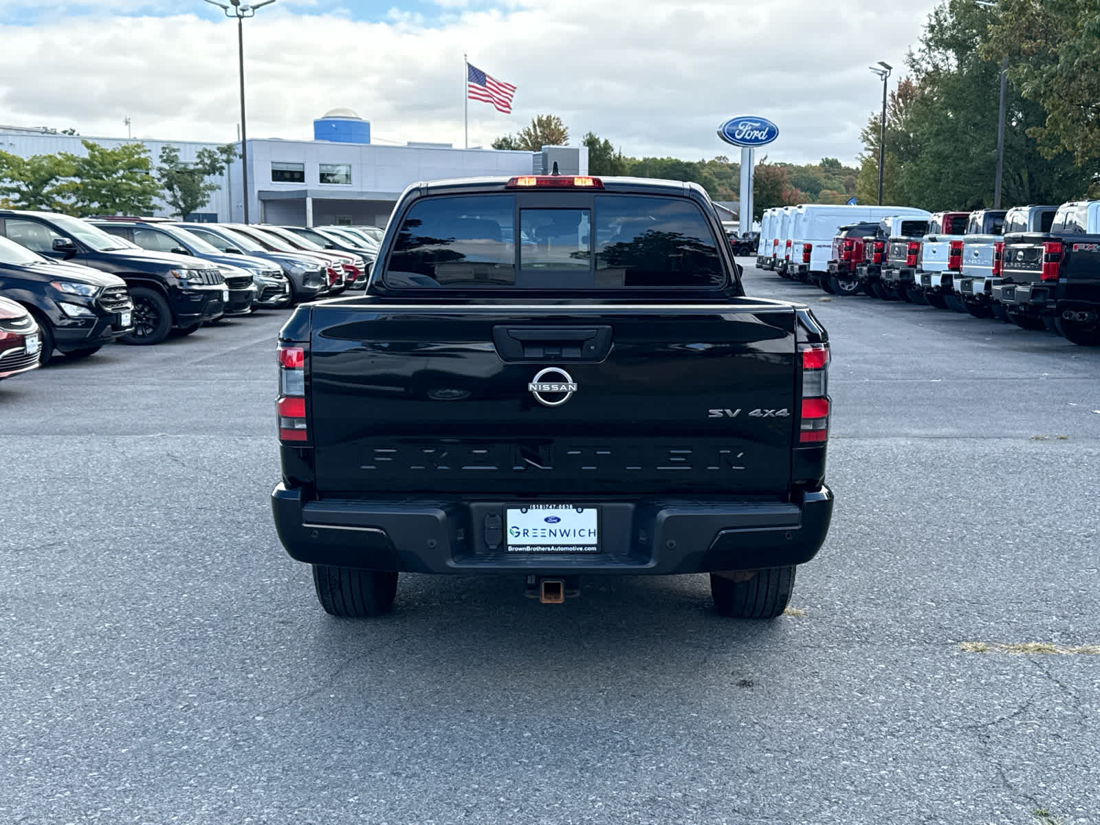 2022 Nissan Frontier SV Crew Cab photo 3