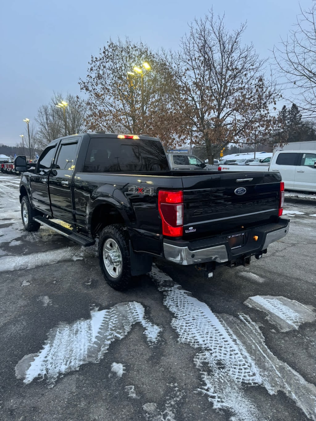 Used 2020 Ford Super Duty F-350 SRW XLT 4WD Crew Cab 6.75 Box Truck Crew Cab