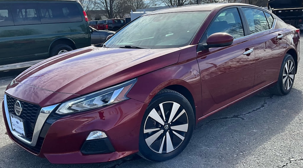 Used 2022 Nissan Altima 2.5 SV Sedan