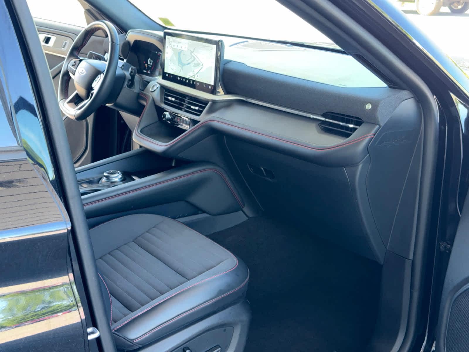 2025 Ford Explorer ST-LINE - Photo 10
