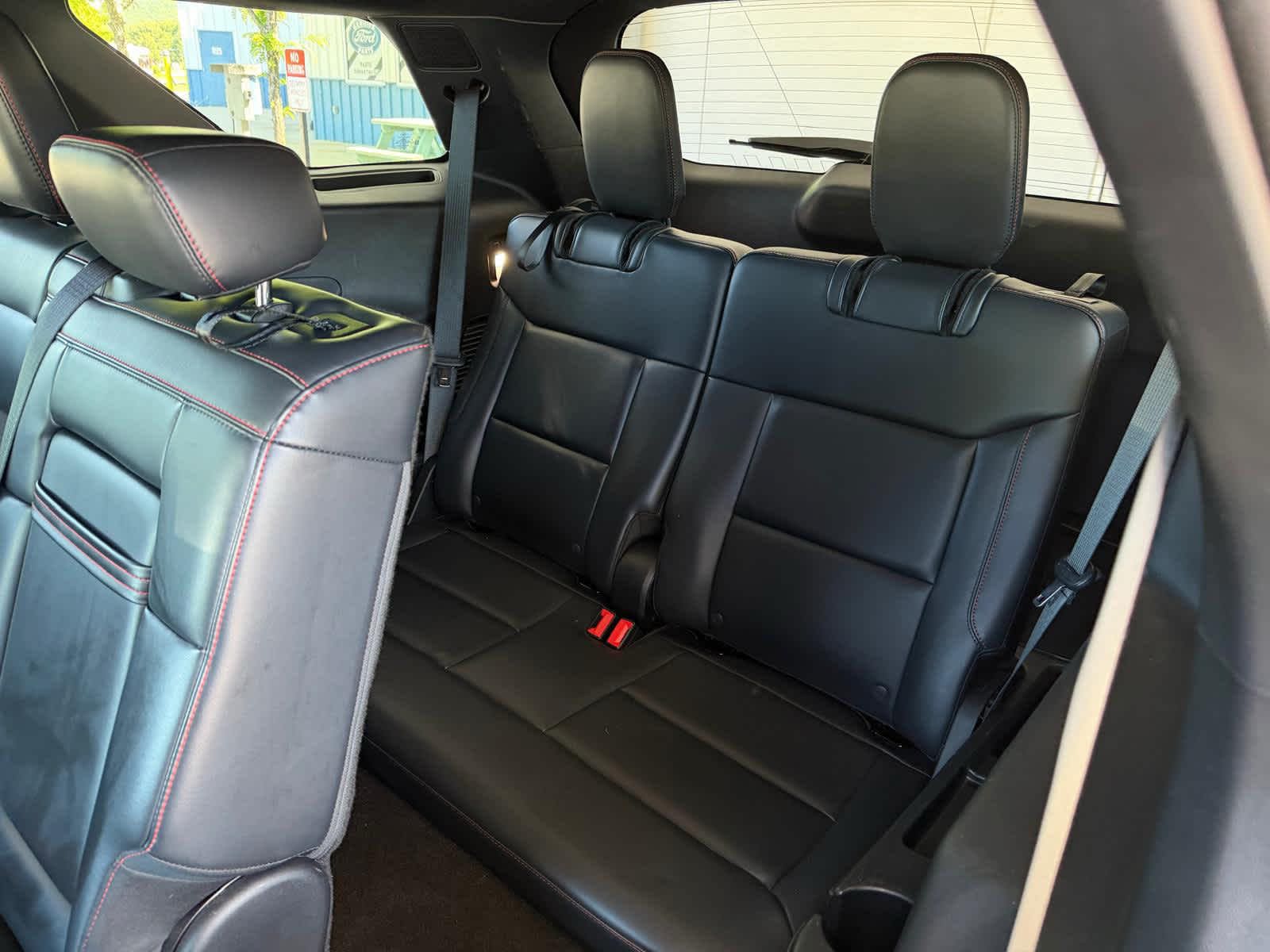 2025 Ford Explorer ST-LINE - Photo 9