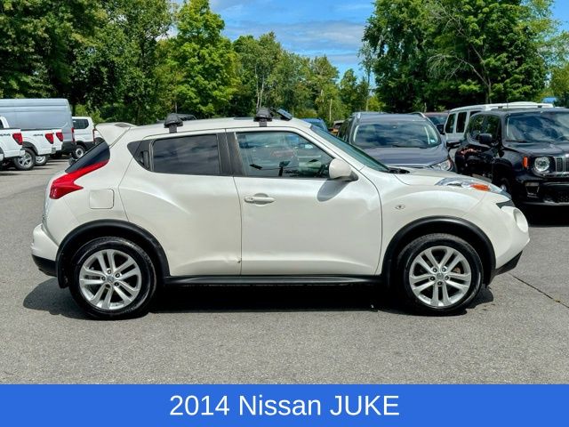 Used 2014 Nissan JUKE SL with VIN JN8AF5MV8ET355062 for sale in Greenwich, NY