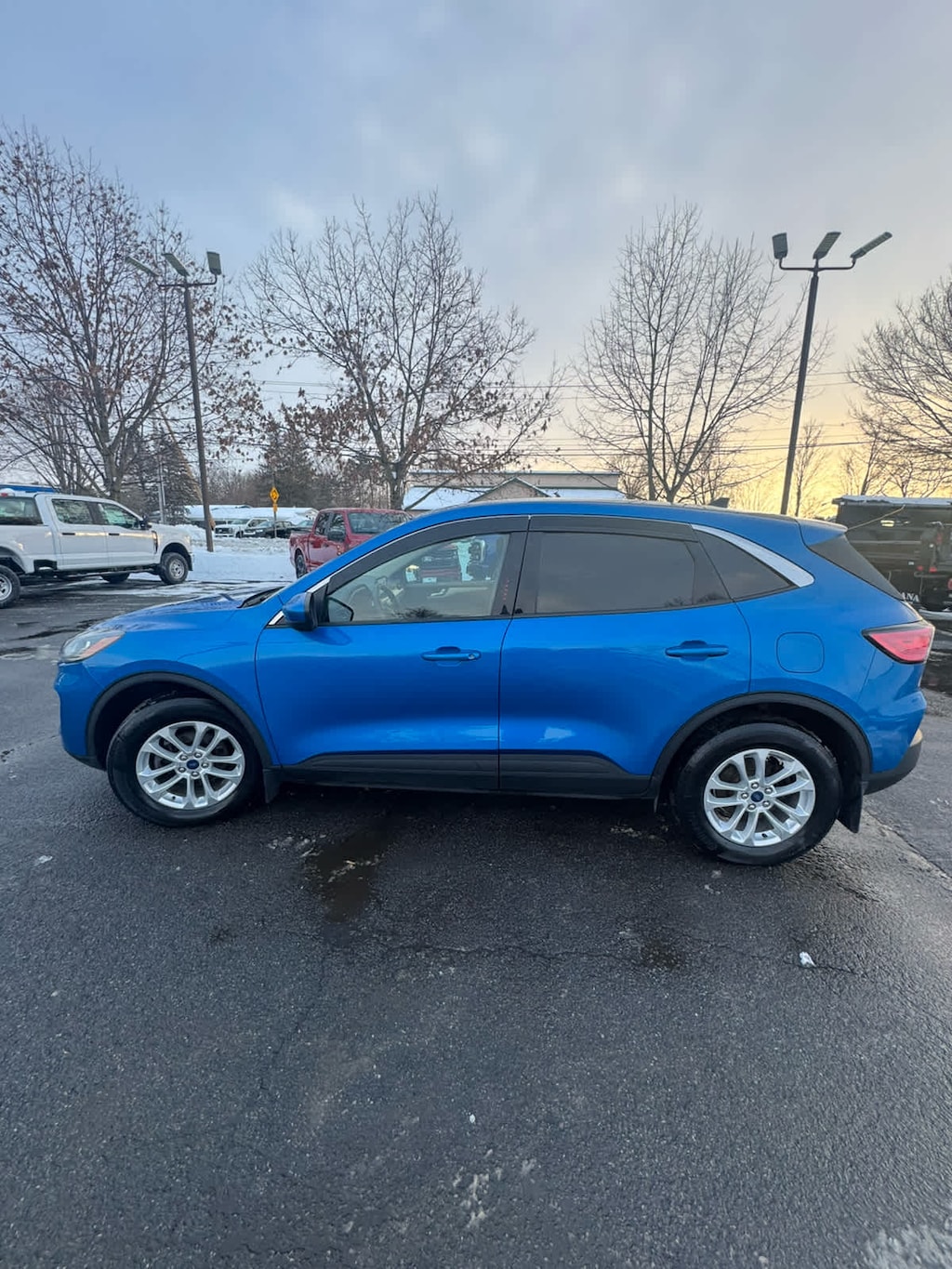 Used 2020 Ford Escape SE SUV