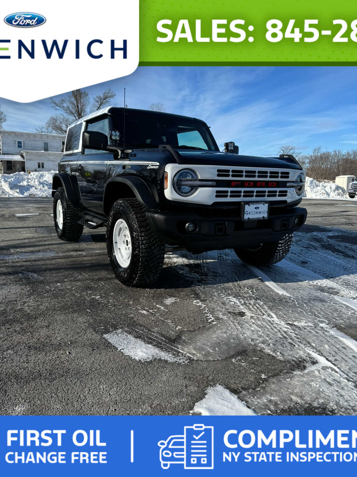 2024 Ford Bronco 2-Door Heritage Editon's photo