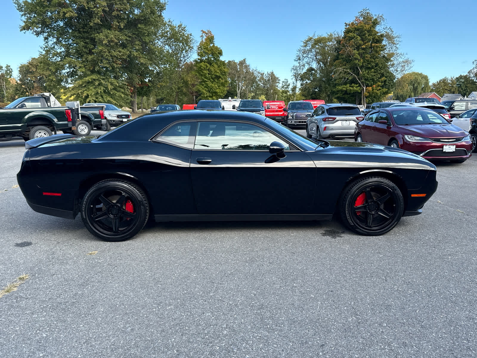 2023 Dodge Challenger SXT photo 2