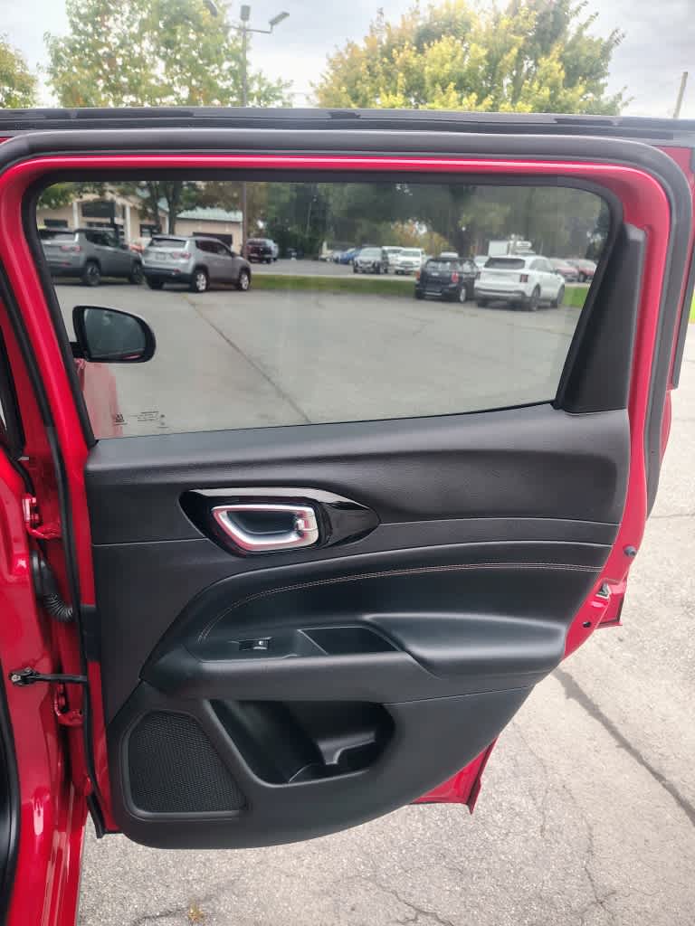 2022 Jeep Compass (RED) Edition - Photo 25