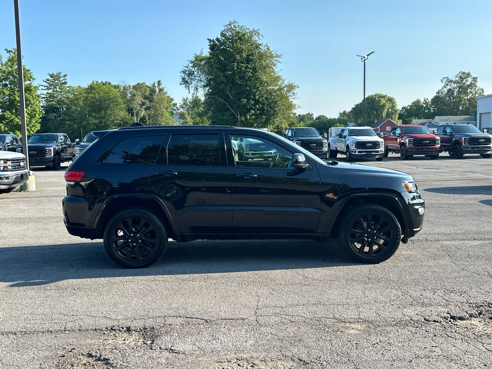 Used 2018 Jeep Grand Cherokee Altitude with VIN 1C4RJFAG0JC151939 for sale in Greenwich, NY