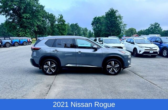 Used 2021 Nissan Rogue Platinum with VIN JN8AT3DD9MW318958 for sale in Greenwich, NY