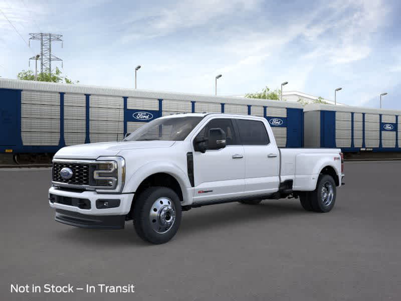 2026 Ford F-450 Super Duty Platinum's photo