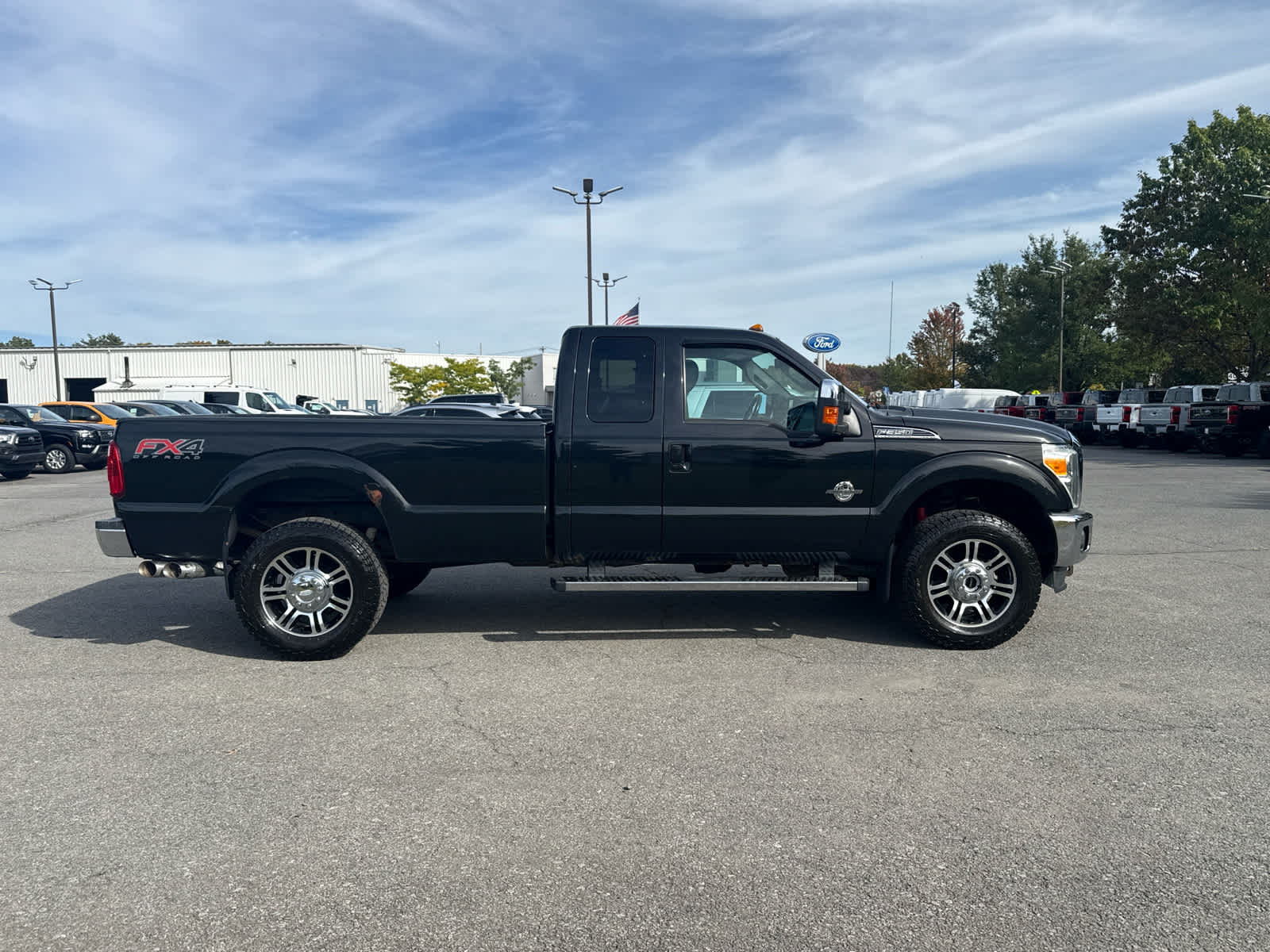 2013 Ford F-350 Lariat photo 2