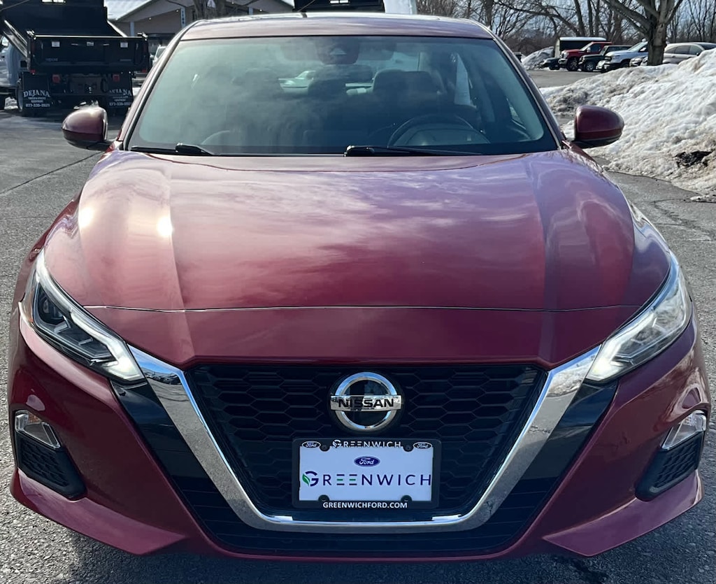 Used 2022 Nissan Altima 2.5 SV Sedan