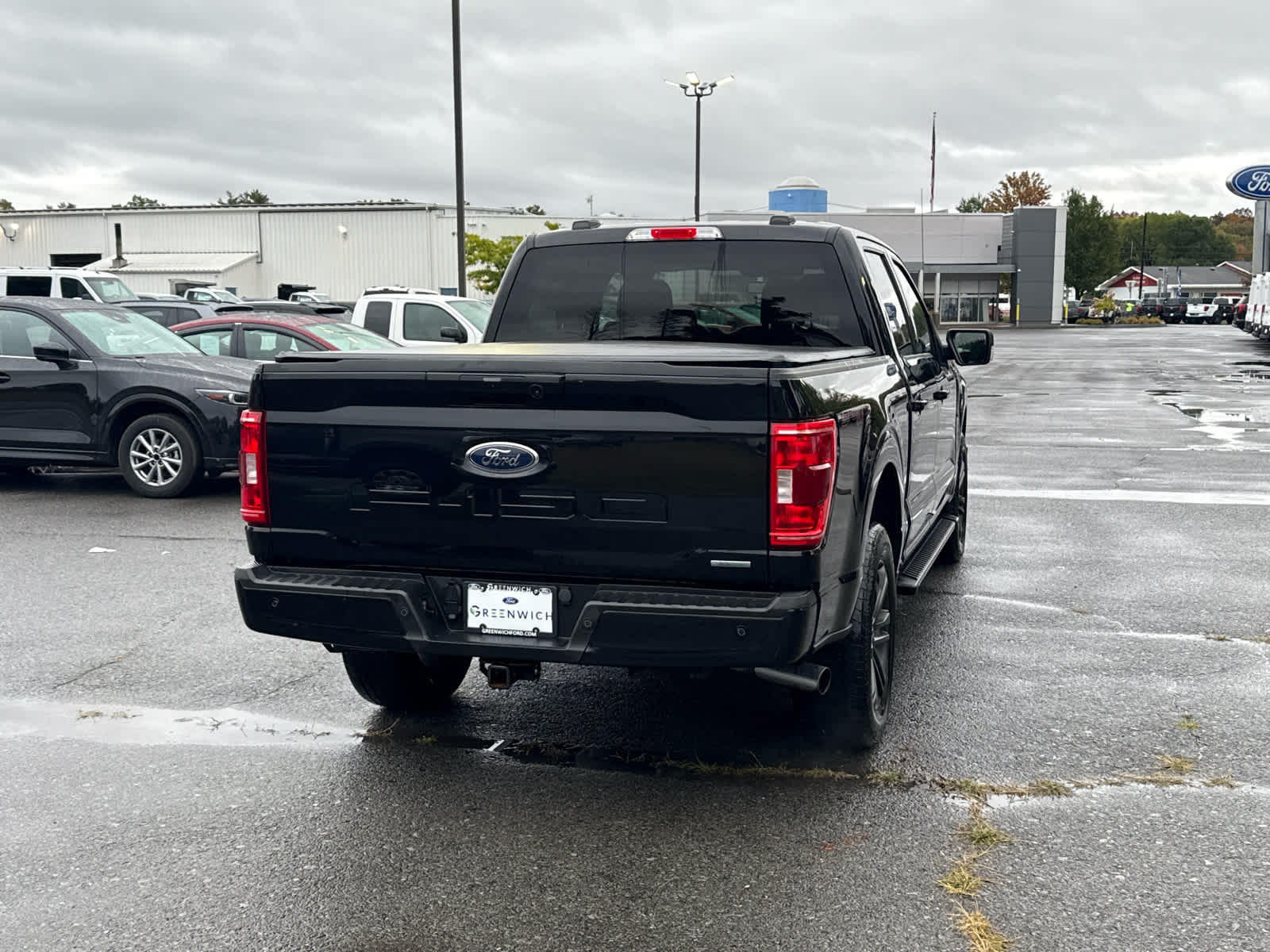 2021 Ford F-150 XLT photo 2
