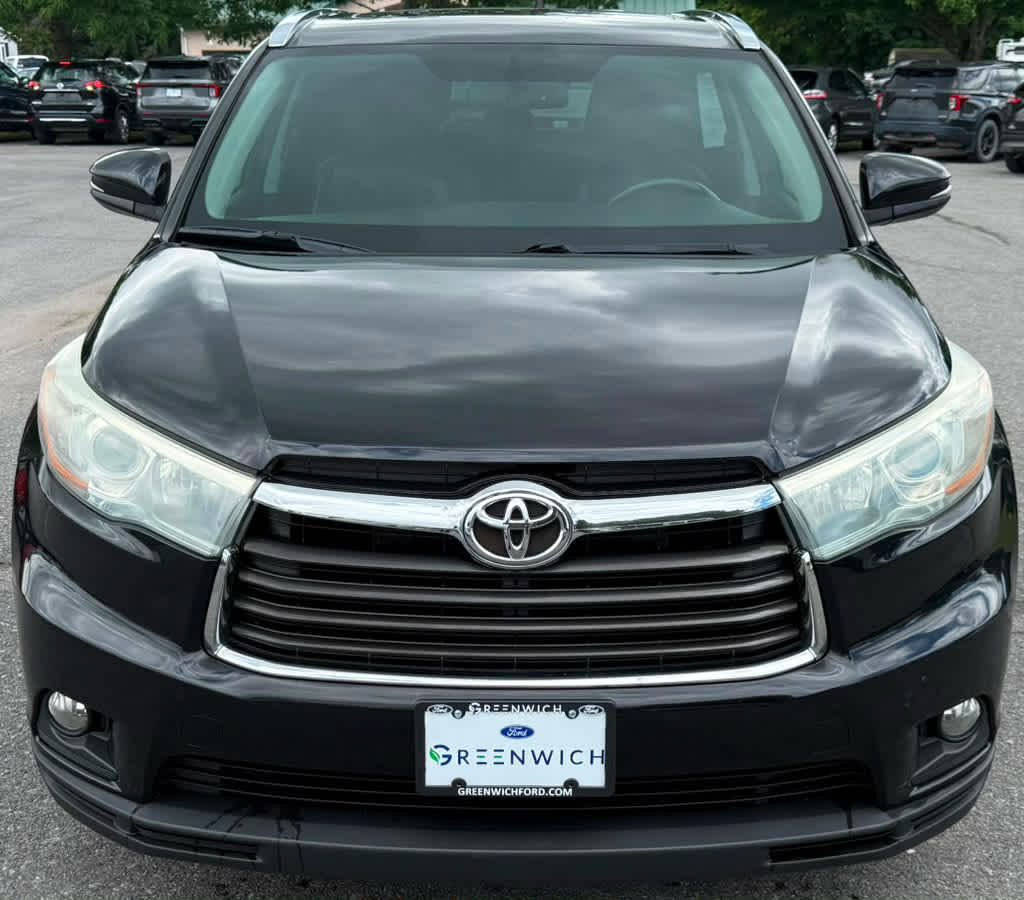 Used 2015 Toyota Highlander XLE with VIN 5TDJKRFH3FS194674 for sale in Greenwich, NY