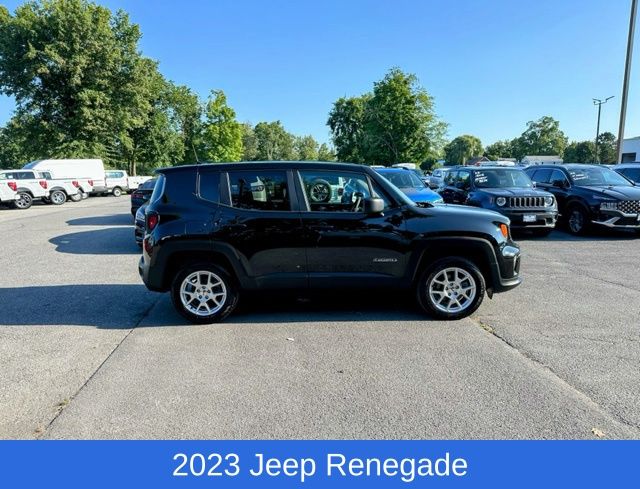 Used 2023 Jeep Renegade Latitude with VIN ZACNJDB11PPP60553 for sale in Greenwich, NY