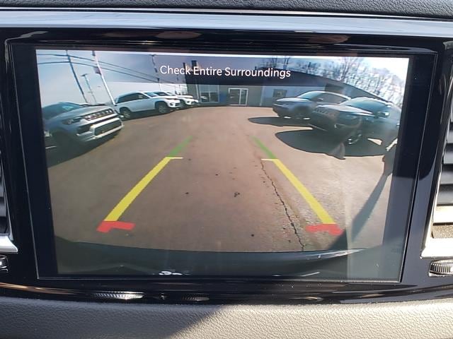 2024 Chrysler Pacifica Touring L - Photo 11