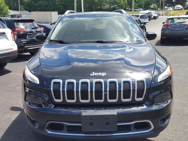 Used 2018 Jeep Cherokee Limited with VIN 1C4PJMDB4JD564369 for sale in Cortland, OH