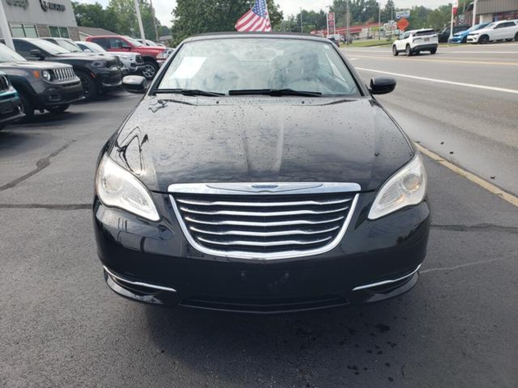 Used 2011 Chrysler 200 Touring Convertible