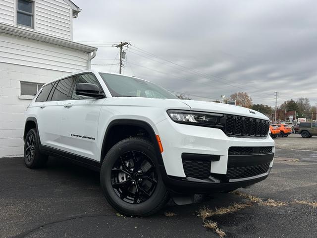 2025 Jeep Grand Cherokee L Altitude's photo