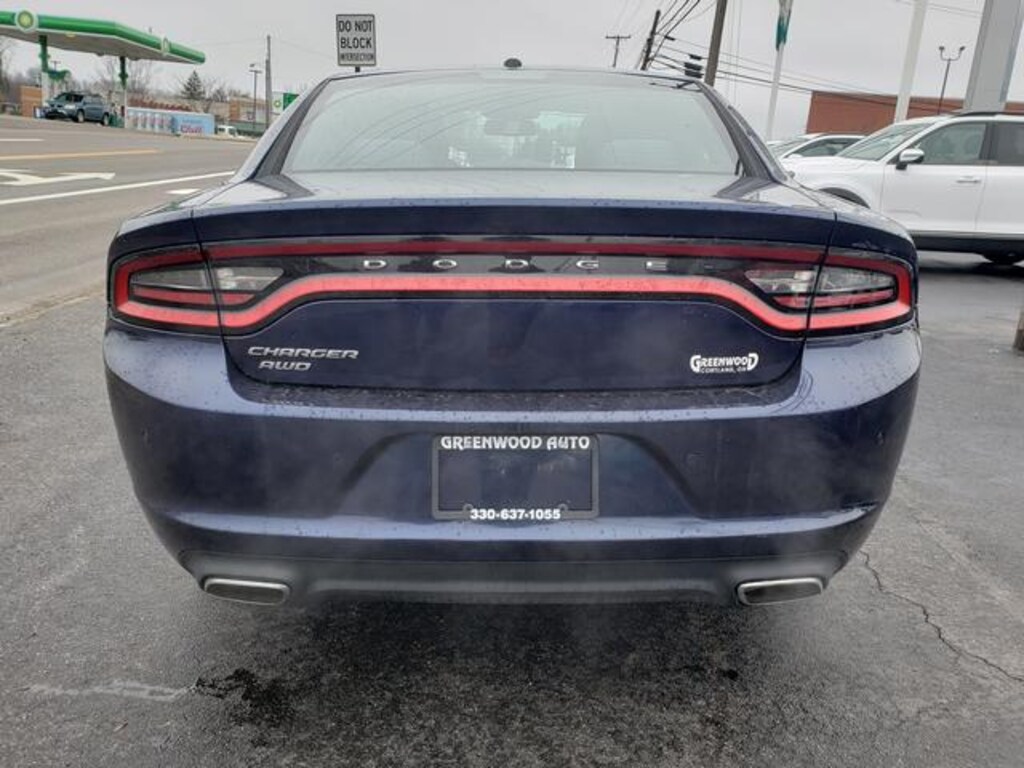 Used 2015 Dodge Charger SE Sedan
