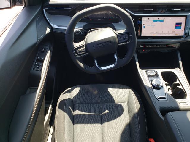 2026 Jeep Cherokee Laredo - Photo 9