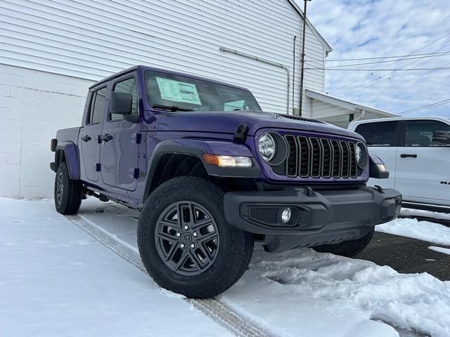 2026 Jeep Gladiator Pickup 