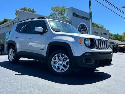 Featured Used 2017 Jeep Renegade Latitude Latitude 4x4 for Sale near Youngstown, OH