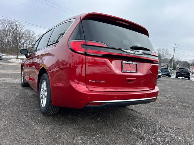 2026 Chrysler Pacifica Select - Photo 4