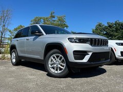2025 Jeep Grand Cherokee LAREDO X 4X4 Sport Utility