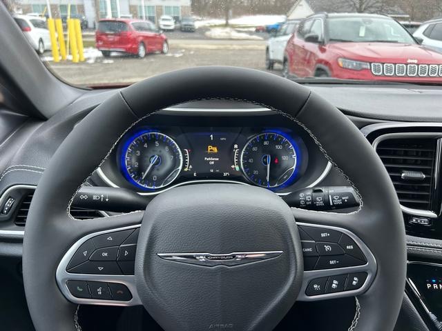 2026 Chrysler Pacifica Select - Photo 11