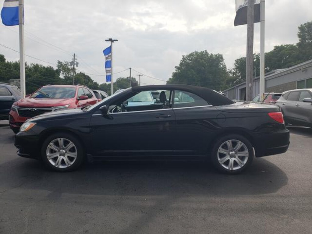 Used 2011 Chrysler 200 Touring Convertible