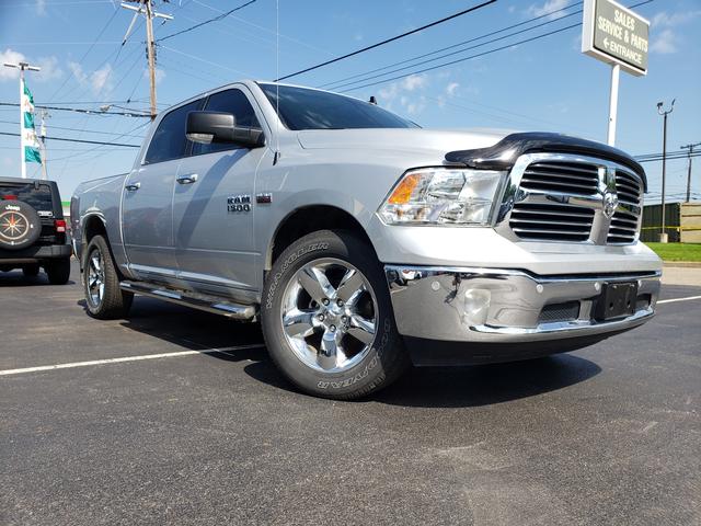 2018 RAM 1500 Big Horn 4x4 Crew Cab 5'7's photo
