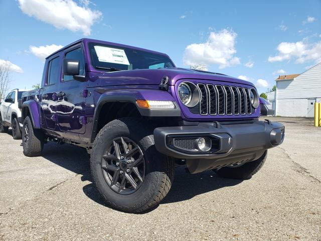 2026 Jeep Gladiator Sport S Auto's photo