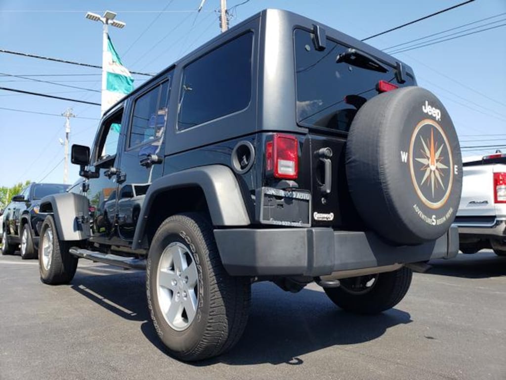 Used 2016 Jeep Wrangler Unlimited Sport 4WD Sport