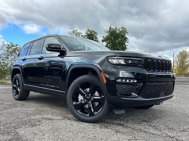 2025 Jeep Grand Cherokee Limited's photo