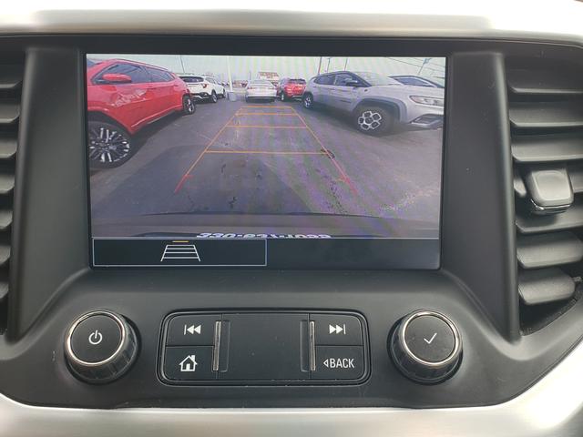 2022 GMC Acadia SLE - Photo 11