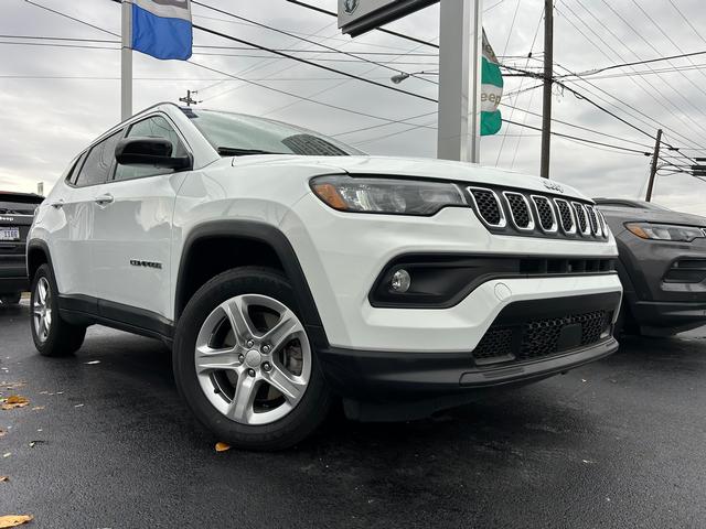 2023 Jeep Compass Latitude's photo