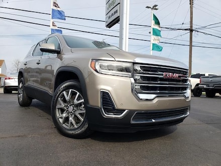 Featured Used 2022 GMC Acadia SLE AWD  SLE for Sale near Youngstown, OH