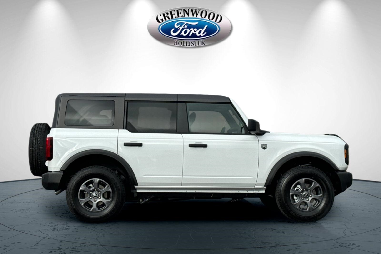 2025 Ford Bronco Big Bend photo 2