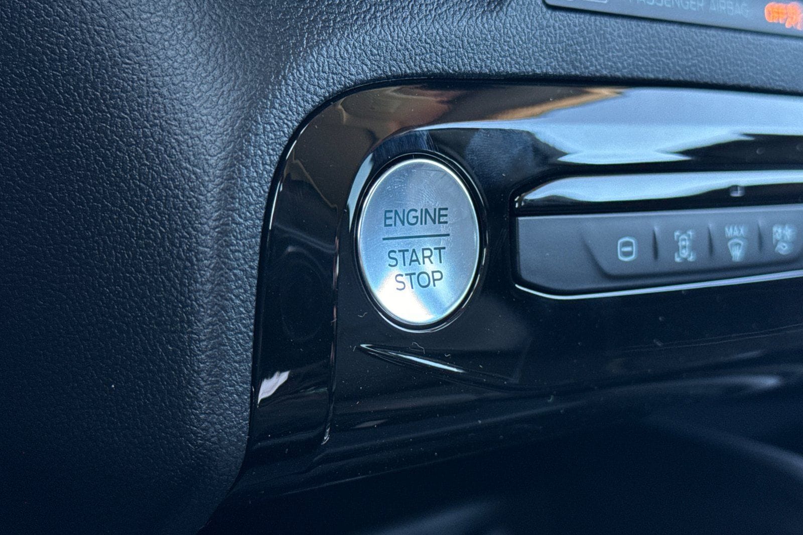 2025 Ford Escape Plug-in hybrid PHEV - Photo 23